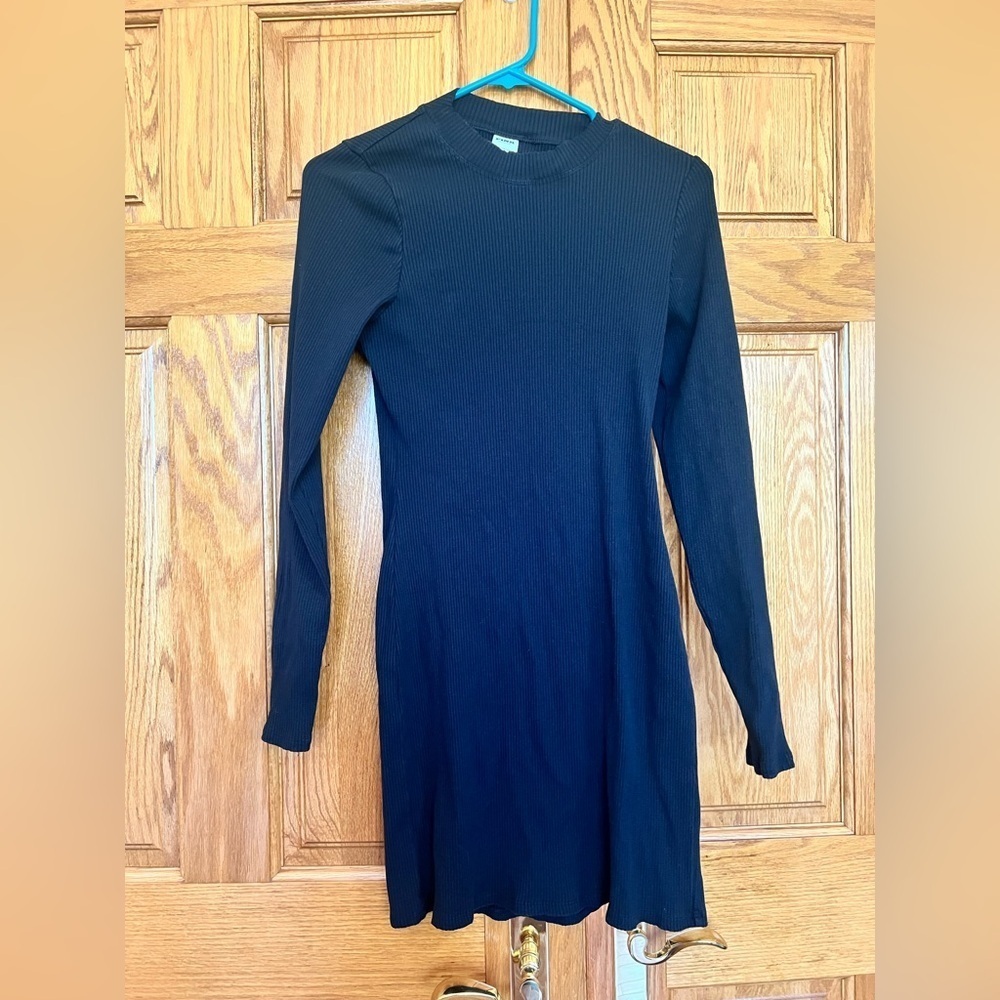 Pink - VS - Ribbed Black Long Sleeve Dress